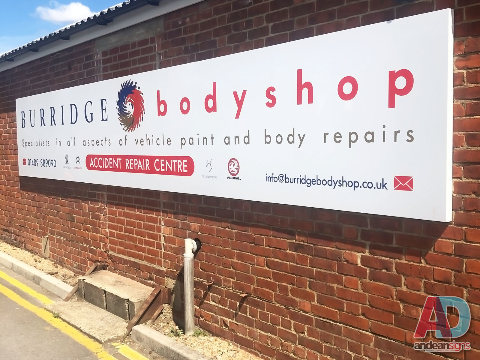 Sign tray for Burridge body shop